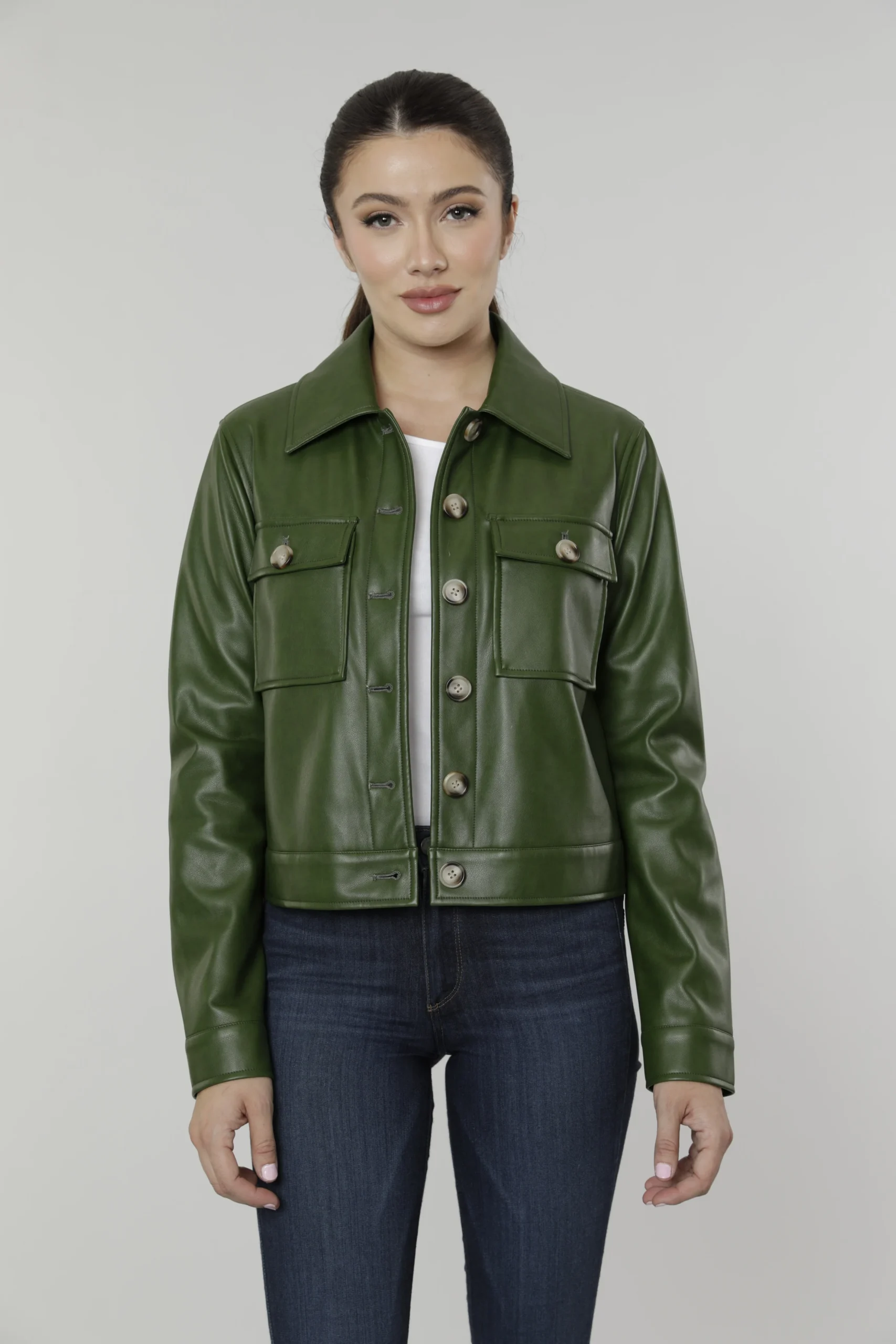 Jaqueta de Couro Legítimo Estilo Camisa verde com botões - GW Moda Couro